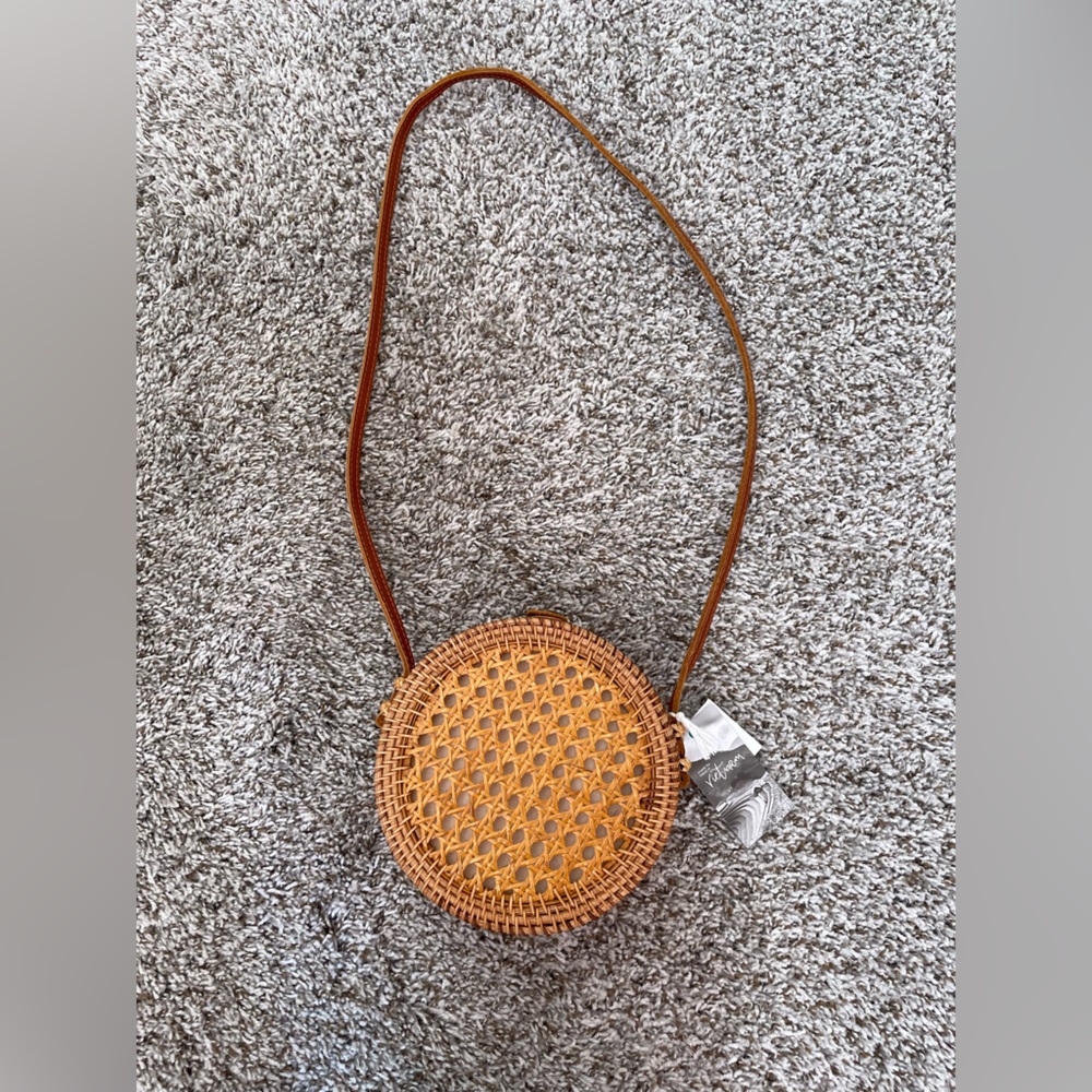 NWT Handwoven Round Crossbody Rattan Bag With Leather Strap